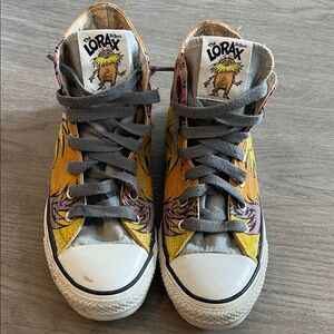Converse- Dr. Seuss The Lorax - Men 6 Women 8
